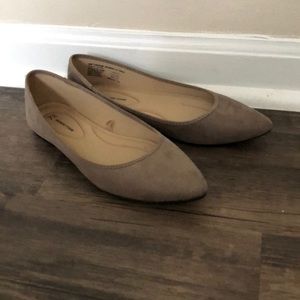 Beige ballet flats